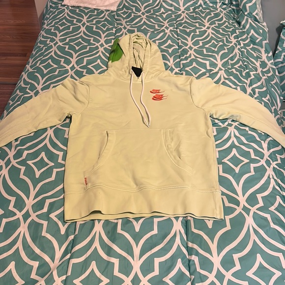 Neon greenish-yellow Nike World-Tour sweatshirt and sweatshorts XS - Picture 1 of 8